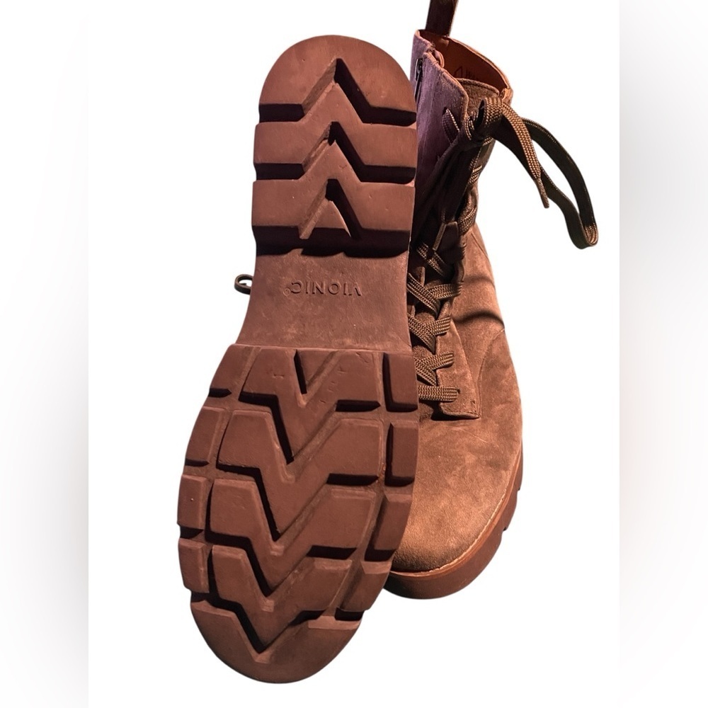 Vionic Lani boots - Picture 4 of 4